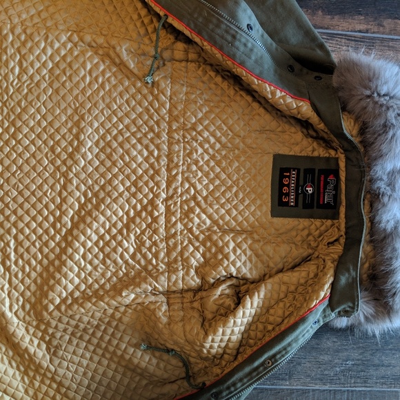 Pajar Canada Parka with detachable hood - Picture 4 of 7